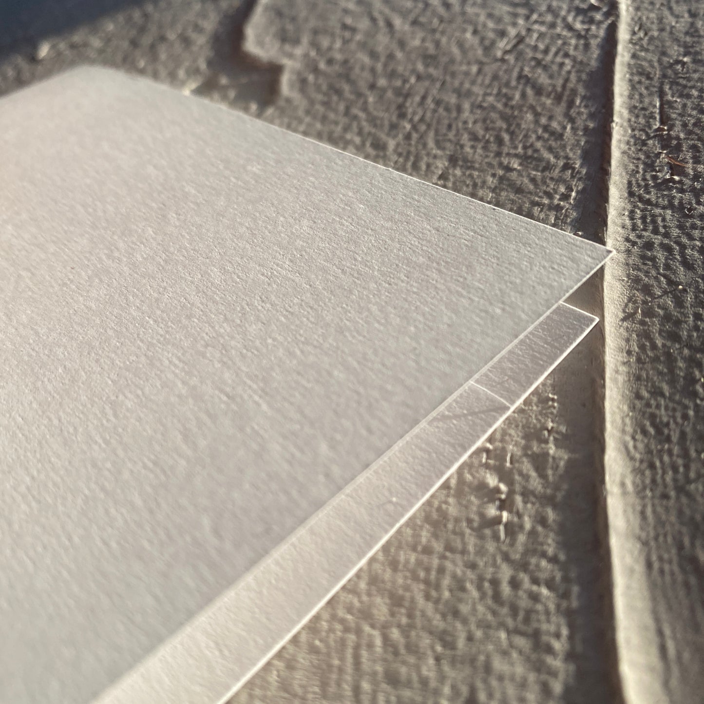Karty na výrobu vlastních přání - Bílý, recyklovaný papír s jemnou strukturou, 10,5 x 14,5